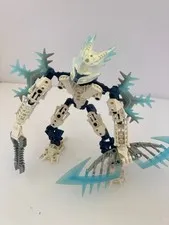 LEGO 8988 Bionicle Glatorian Legends - Gelu - Broken pieces