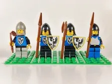 LEGO Vintage Castle/Knights Black Falcon lot of 4 with weapons (bf4)
