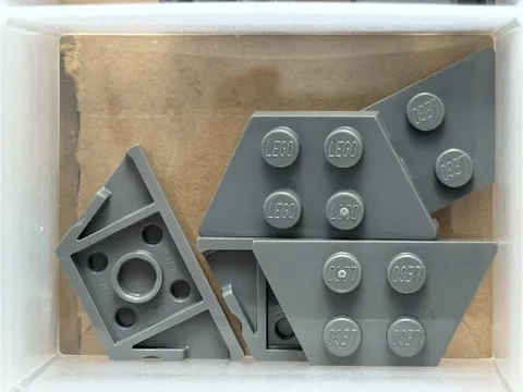 LEGO Parts - Dark Bluish Gray Wedge, Plate 2 x 4 - No 51739 - QTY 5