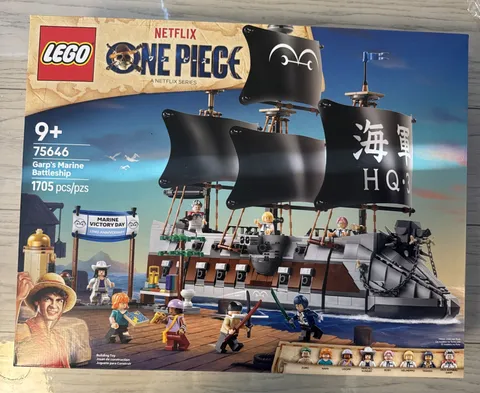 LEGO® One Piece Garp’s Marine Battleship 75646 New - Box Damage