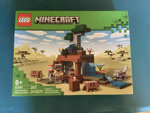 LEGO: Minecraft, The Armadillo Minecraft Expedition, 247 pieces (21269)