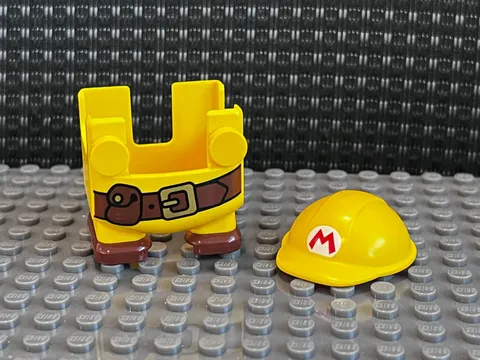 LEGO 71373 Super Mario Builder Power-Up Pack - Hat and Pants Only - Maker Suit