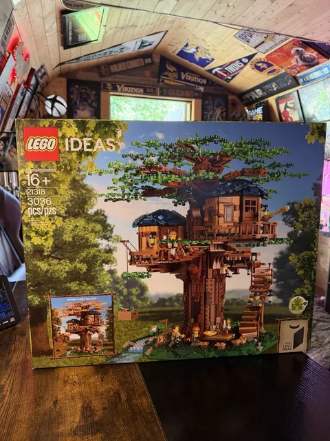 LEGO Ideas Tree House 21318 Sealed New In Box Retired Set