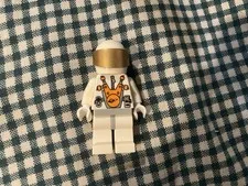 Mars Mission Astronaut Minifigure White Suit Gold Visor Helmet Plastic Figure