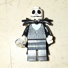 LEGO Disney Minifigures Jack Skellington w/ Black Striped Outfit, Cape dis039