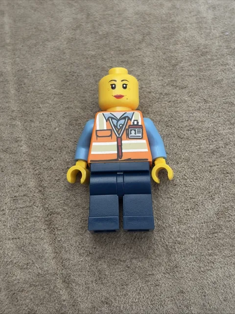 LEGO Cargo Office Worker minifigure LEGO City Missing Hair