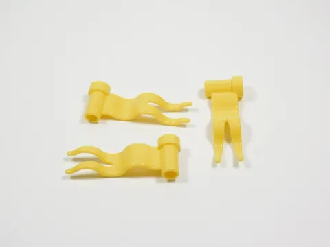 LEGO Lot of 3 Yellow 4x1 Flags Wavy Accessory Minifig I12