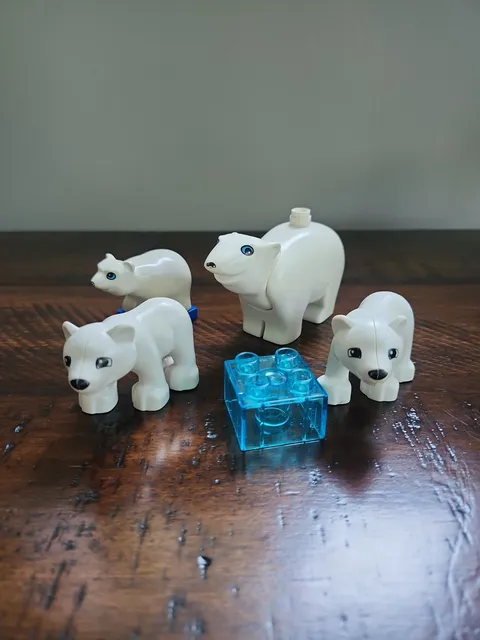 Vintage Duplo Lego Set Of Polar Bears Family