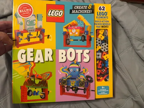 LEGO Books: Gear Bots Klutz