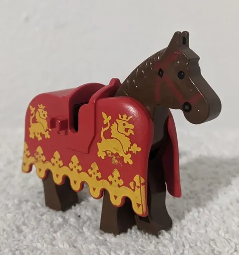 LEGO Vintage Red Horse Barding Ruffled Edge w/Yellow Dragon Lion 6060