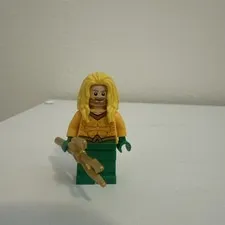 LEGO Aquaman Minifigure Green Outfit Super Heroes DC Comics Plastic