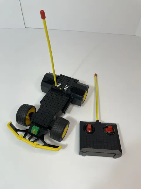 Vintage LEGO RC Remote Control Car 5600 5599 Racer Chassis TESTED WORKING