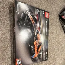LEGO Technic 42169 NEOM McLaren Formula E Race Car Pull Back 452 pcs (2024)
