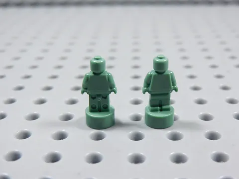 LEGO Lot of 2 Sand Green Statue Trophy Utensil Accessory Minifig BI
