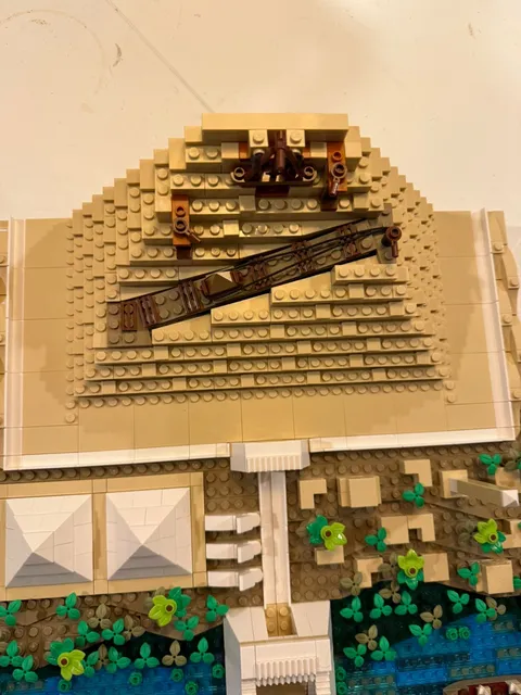 LEGO ARCHITECTURE: Great Pyramid of Giza (21058) very clean and no fading!!! OBO