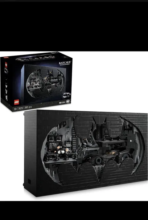 LEGO DC Batman Batcave – Shadow Box 76252 Set 3981 Pieces Ages 18+