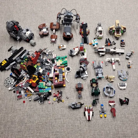 Legos Star Wars Mixed Pieces Bulk Bricks and Blocks Set