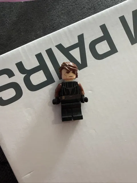 LEGO Anakin Skywalker Minifigure sw0183 Star Wars Clone Wars Reddish Brown - 1B