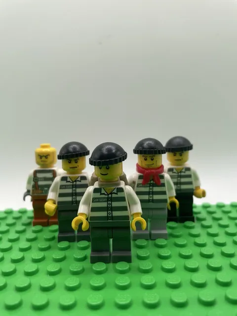 Lego City Minifigures Prisoners Lot cty0222a cty0297 cty0007 cty0773 Criminals