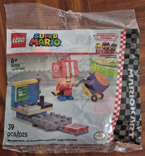 LEGO Super Mario Toad(Pit Crew) 39 Pieces 6 Years Plus