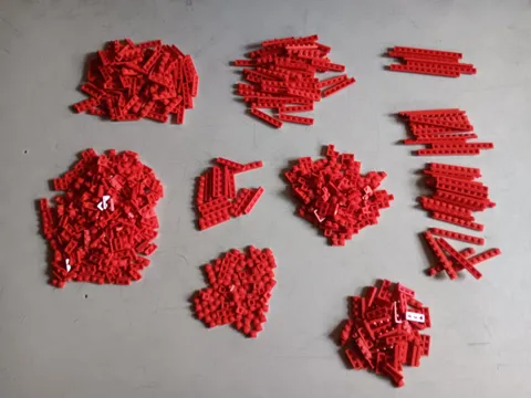 LEGO BULK LOT 700 RED FLAT PLATES 1X1 1X2 1X3 1X4 1X6 1X8 1X10 1X12  2X2 CORNER