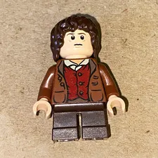 LEGO LORD OF THE RINGS FRODO FROM SET 9470 USED CONDITION WITH CAPE