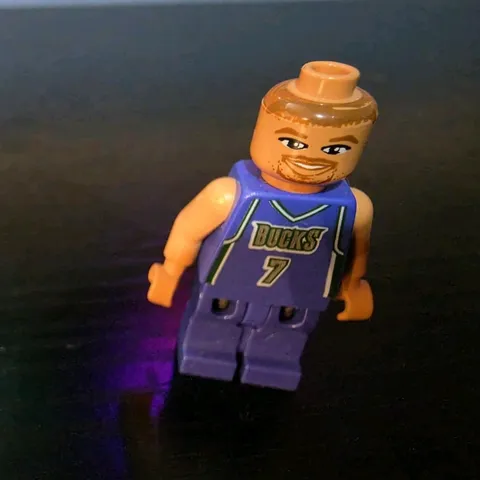 LEGO NBA 2003 Toni Kukoc Milwaukee Bucks #7 Minifigure Purple Uniform