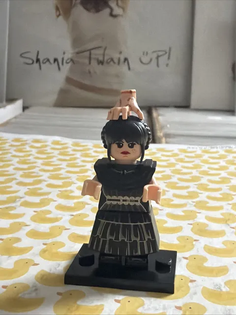 WEDNESDAY ADDAMS LEGO MINIFIG FIGURE jenna ortega christina ricci tim burton v2