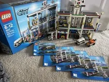 LEGO CITY: City Garage 4207 90% Complete with Box and Instructions Retired Set