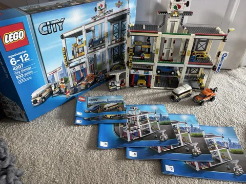 LEGO CITY: City Garage 4207 90% Complete with Box and Instructions Retired Set