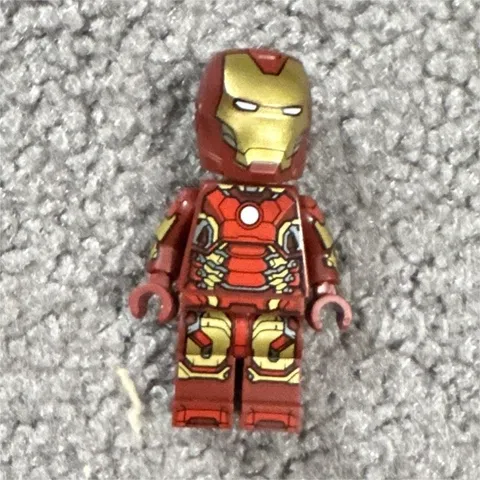 LEGO Iron Man Minifigure Red & Gold Armor Plastic Figure 1pc