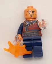 Lego Minifigure Wong sh0826 from Set #76218 Sanctum Sanctorum, L456