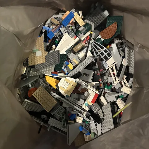LEGO Bulk Lot LOTR Star Wars Hobbit 14 lbs Parts Bricks No Minifigures