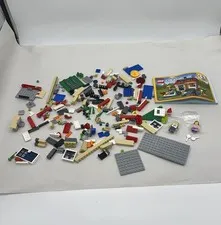 LEGO Creator Modular Poolside Holiday (31067) Complete