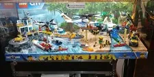  Toys R Us Store Lego. City Display Case Sets 