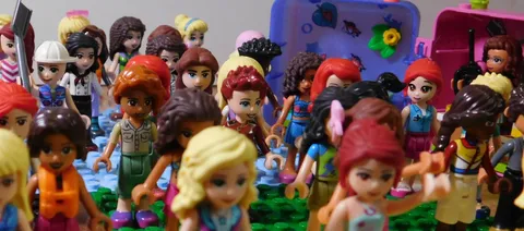 LEGO Minifigures FRIENDS + Animals + Super Mario - 75++ Pieces