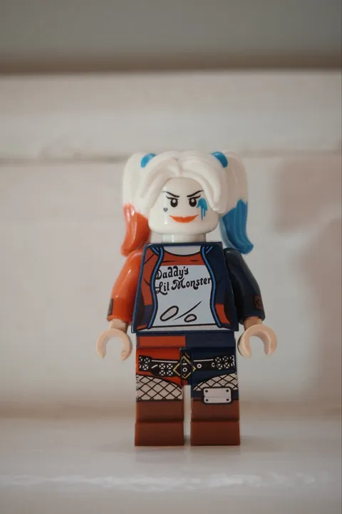 Lego Minifigure Harley Quinn tlm134 ( Lego Movie 2-Apocalypseburg - 70840 ) NEW