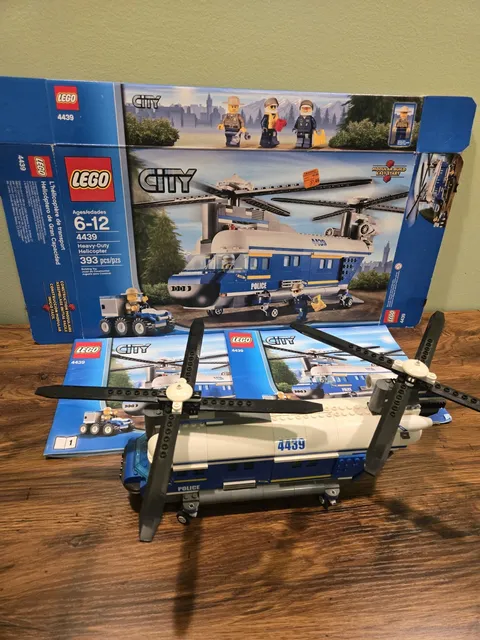 LEGO City: Heavy-Lift Helicopter (4439) Plz Read