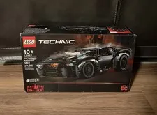 LEGO TECHNIC ‘The Batman - Batamobile’ • 1360pcs • 42127 • RETIRED • NIB