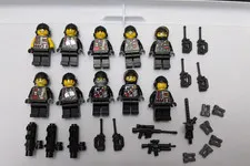 Lot of Ten Lego Dino Attack Minifigures. Includes Accessories! Ghost, Viper.