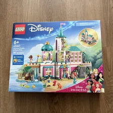 LEGO Disney Princess Princess Castle & Royal Pets 43267 787pcs Ages 6+
