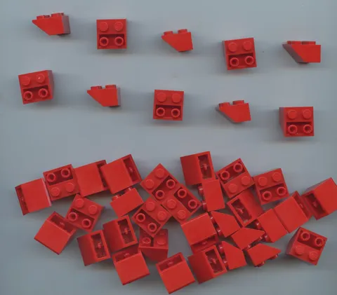 LEGO x 40 Red Slope, Inverted 45 2 x 2 with Flat Bottom Pin 3660