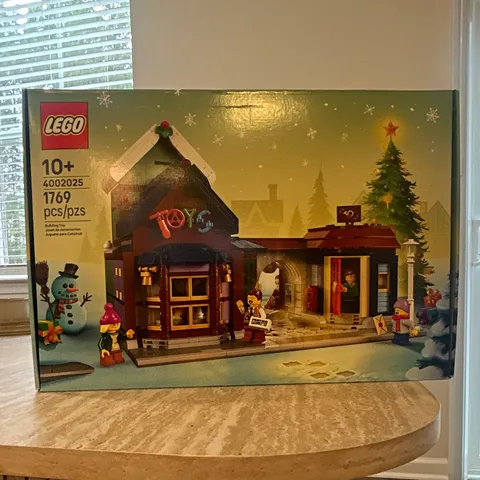 LEGO 4002025 Limited Edition Employee Exclusive Factory Sealed Box