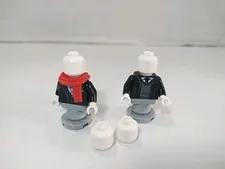 LEGO Mannequin Minifigure Lot Of 2 with 2 Extra Heads (From Harry Potter 76439)