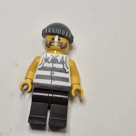 Lego City Police Crook Prisoner Male Minifigure cty0481 (2014)