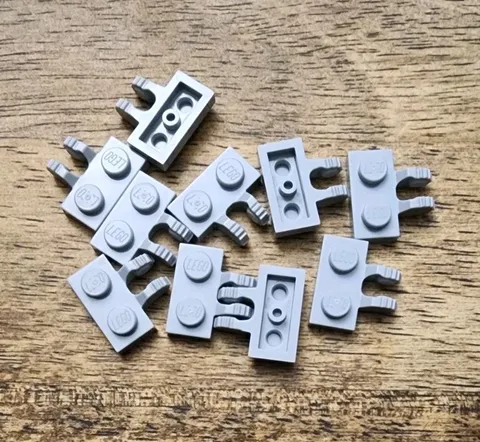 LEGO Light Bluish Gray Hinge Plate 1 x 2 Locking 2 Fingers on Side QTY 10. 60471