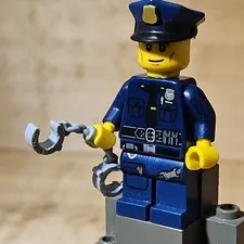 LEGO Plastic CITY Police Subtheme Police Officer Minifigure w/ Handcuffs