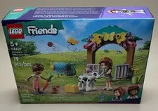 LEGO FRIENDS: Autumn's Baby Cow Shed (42607), 79 Pieces - NEW