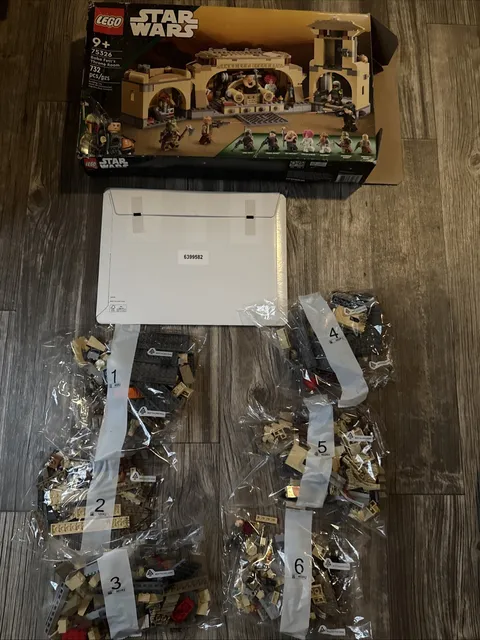 LEGO Star Wars: Boba Fett's Throne Room SHIPS BRAND NEW Open Box Sealed Legos