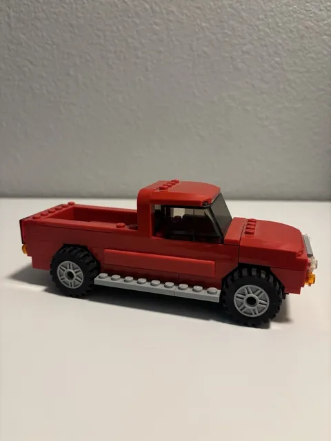 LEGO Vintage Red Truck Build 2000s